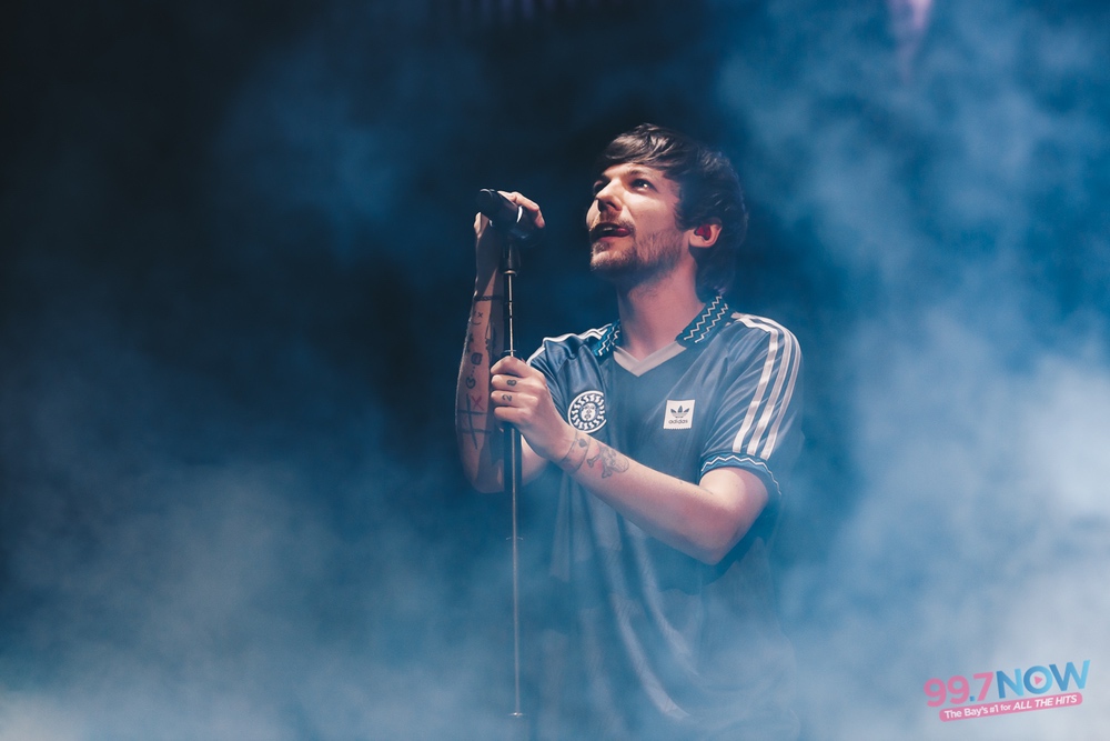 Louis Tomlinson's “Walls” Is Just Another “Wall” Keeping Him From